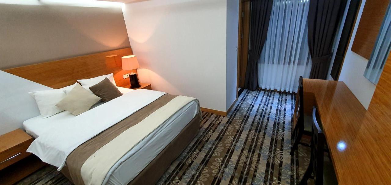 Bulvar Hotel İzmir Ngoại thất bức ảnh