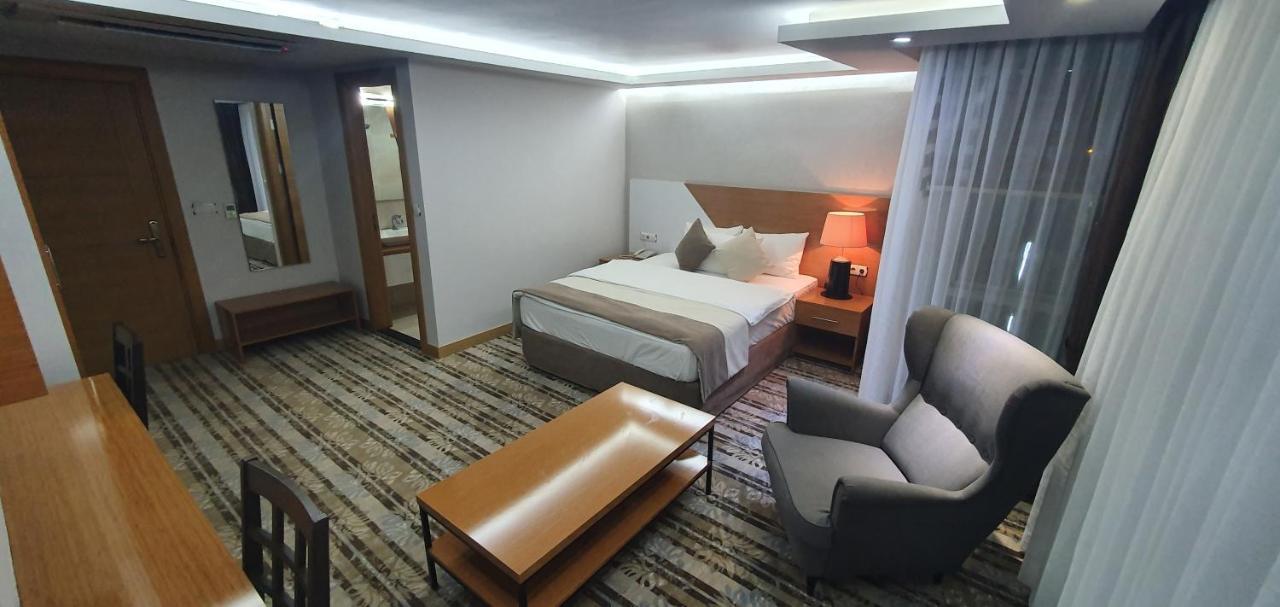 Bulvar Hotel İzmir Ngoại thất bức ảnh