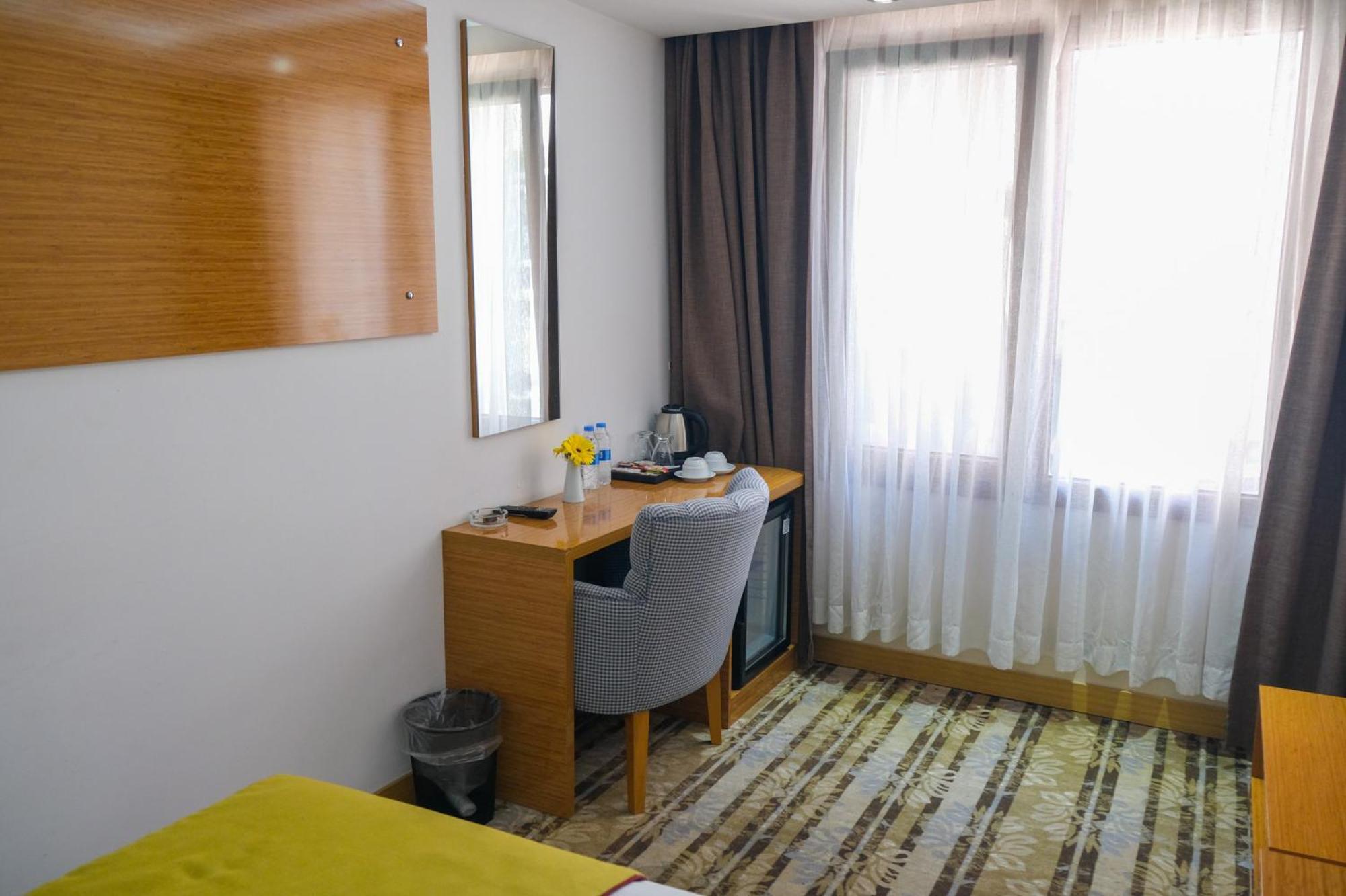 Bulvar Hotel İzmir Ngoại thất bức ảnh